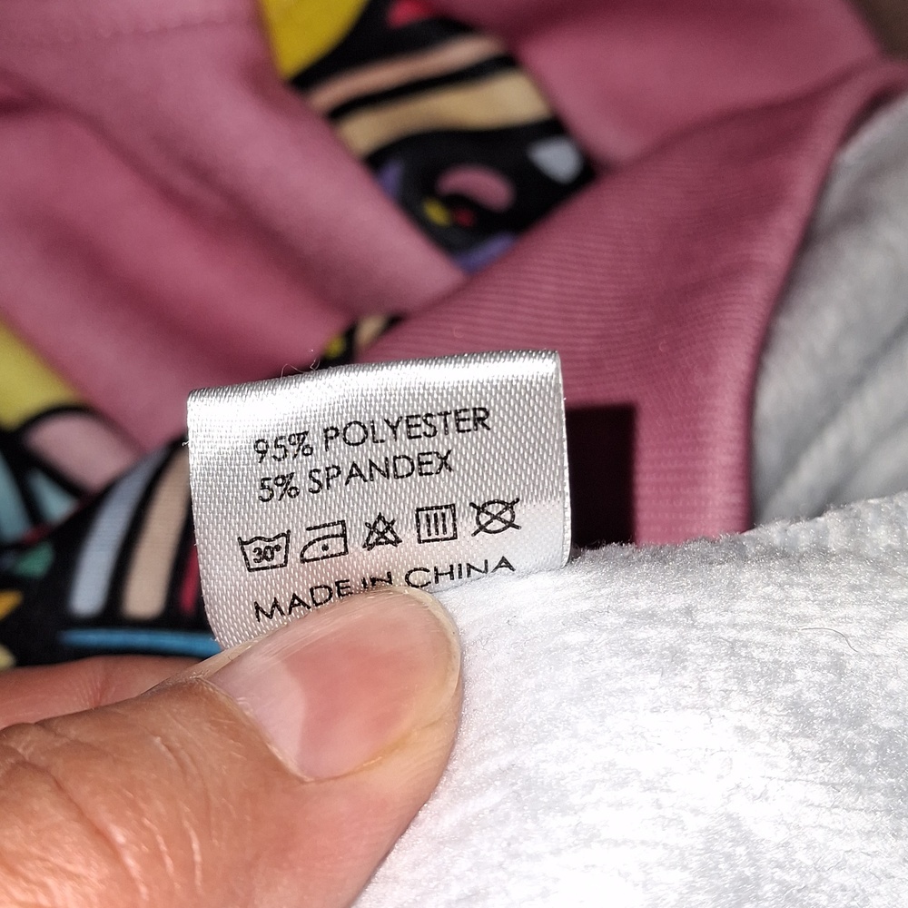 Artistic Pink Sweatshirt with Graphic Design- W Sz Medium - Picture 7 of 7